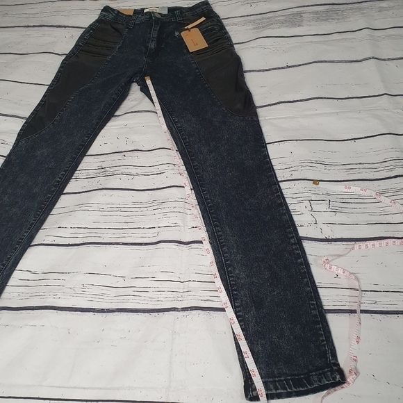 RedFox Premium Jeans High Waist Skinny Black Acid Wash Jeans Size 5 - Picture 8 of 8